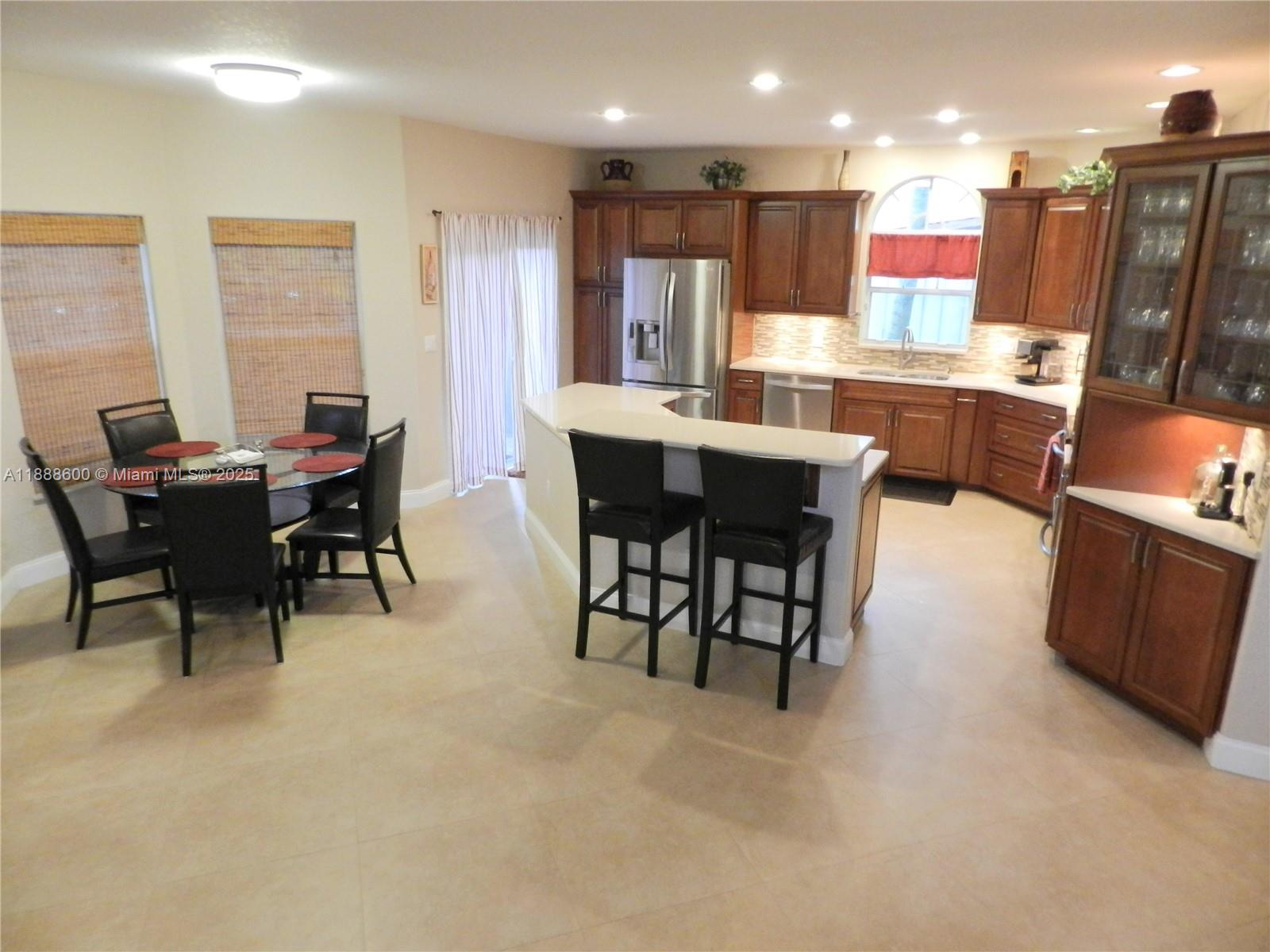 LA COSTA - Residential Lease