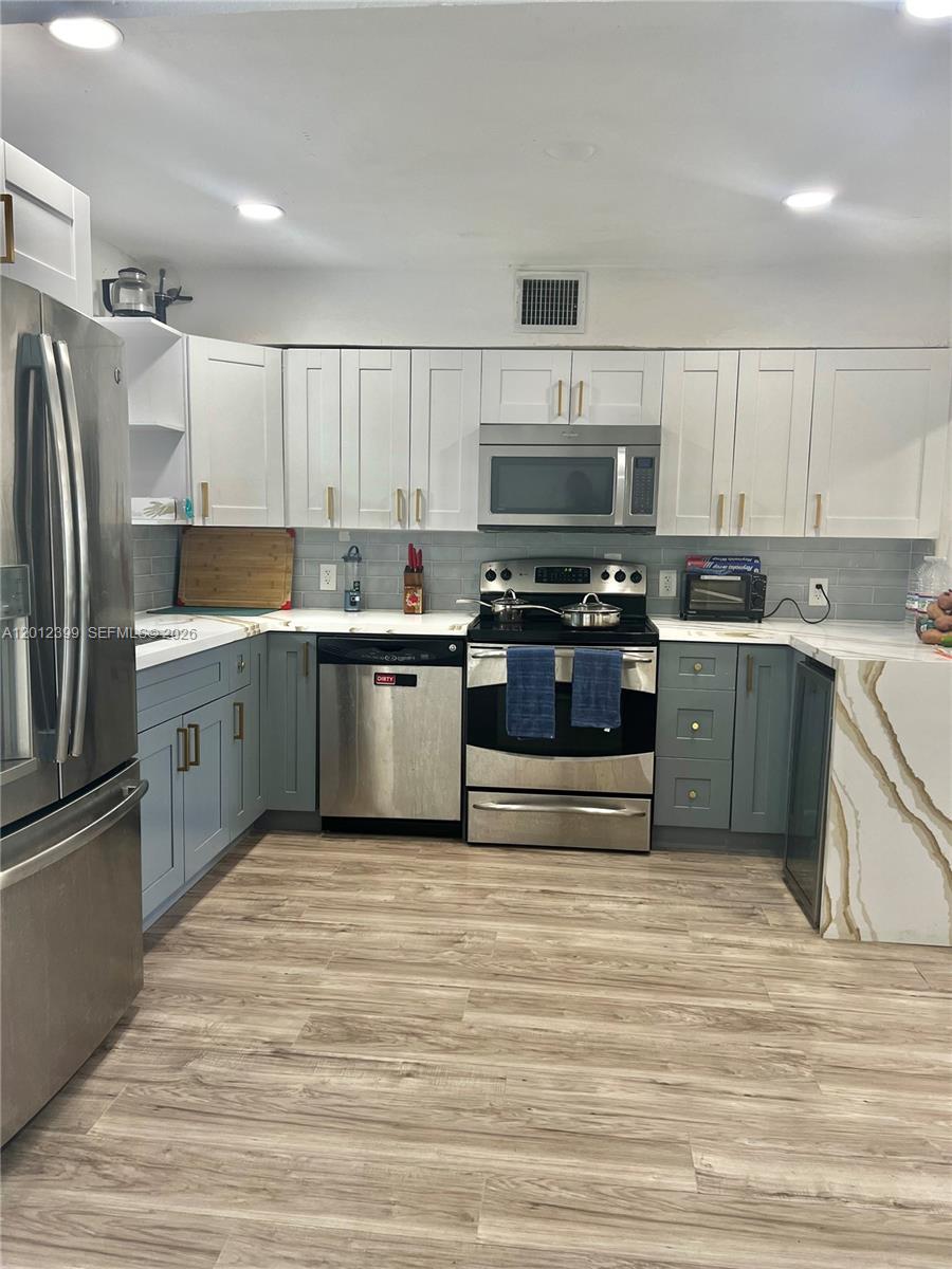 OVERBROOK SHORES NO-2 - Residential Lease
