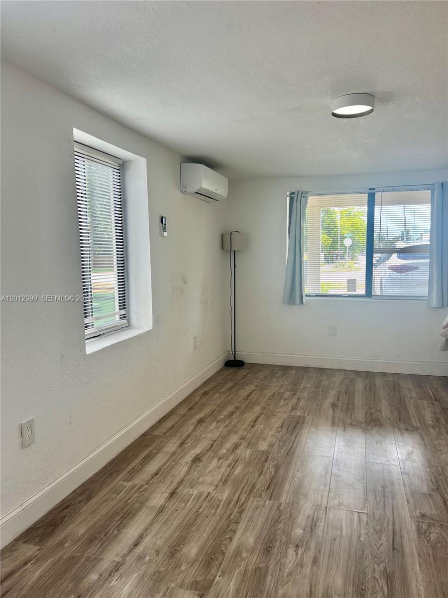 OVERBROOK SHORES NO-2 - Residential Lease
