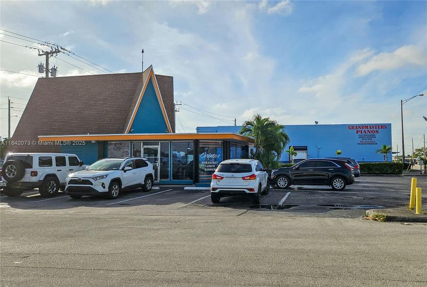 4378 N Dixie Hwy: 12,388 SF (two adjacent 6,194 SF parcels each)
4390 N Dixie Hwy: 13,358 SF
Total Land Area: ± 25,746 SF (0.59 Acres)

Property Features: 
• Rare infill assemblage with scale for vertical or mixed-use development
• Three existing buildings provide immediate income or interim use
• This site offers strong absorption potential and long-term value in a fast-growing corridor adjacent to Wilton Manors and Fort Lauderdale