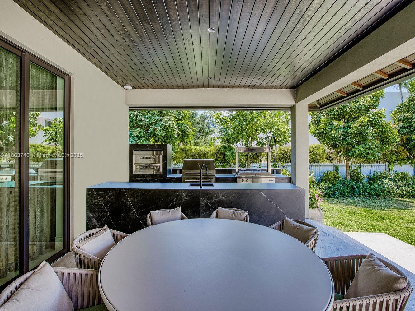 PINECREST - Residential