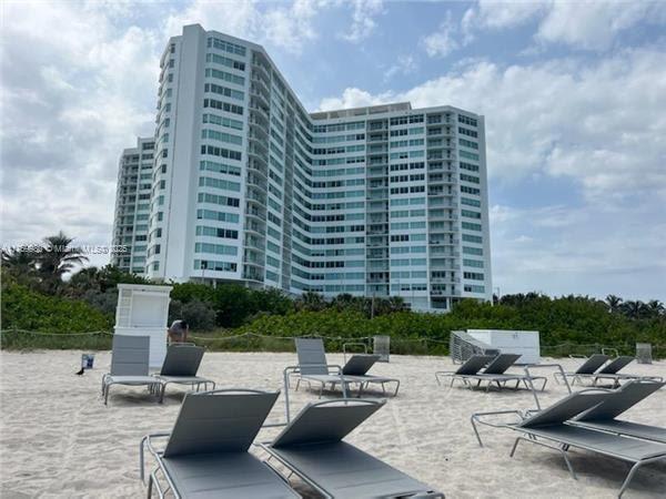 Rental Property at 7135 Collins Ave 1013, Miami Beach, Miami-Dade County, Florida - Bedrooms: 1 
Bathrooms: 2  - $2,350 MO.