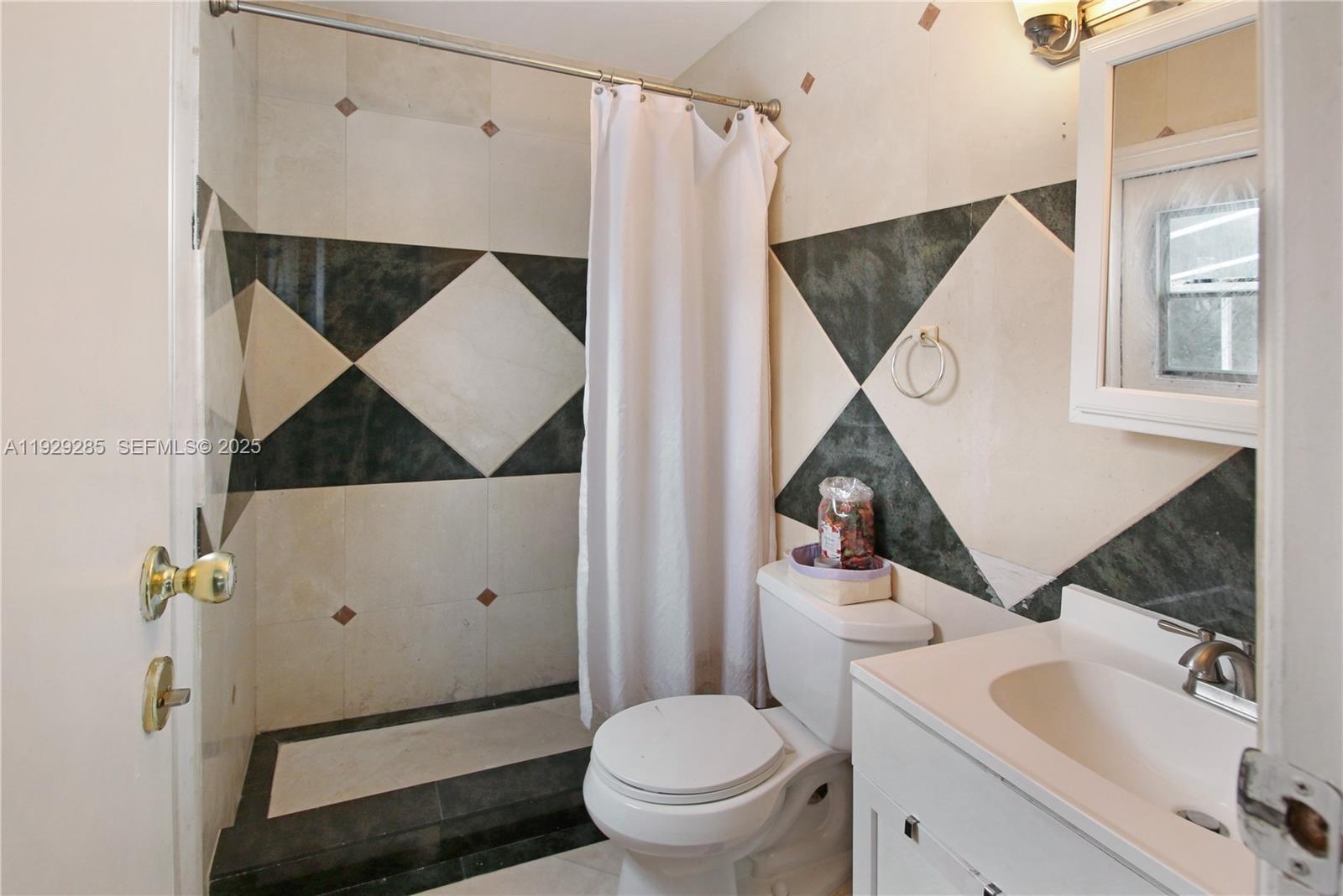 MIRAMAR ISLES SEC 2 - Residential