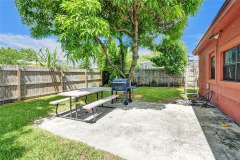 A home in Lauderdale Lakes