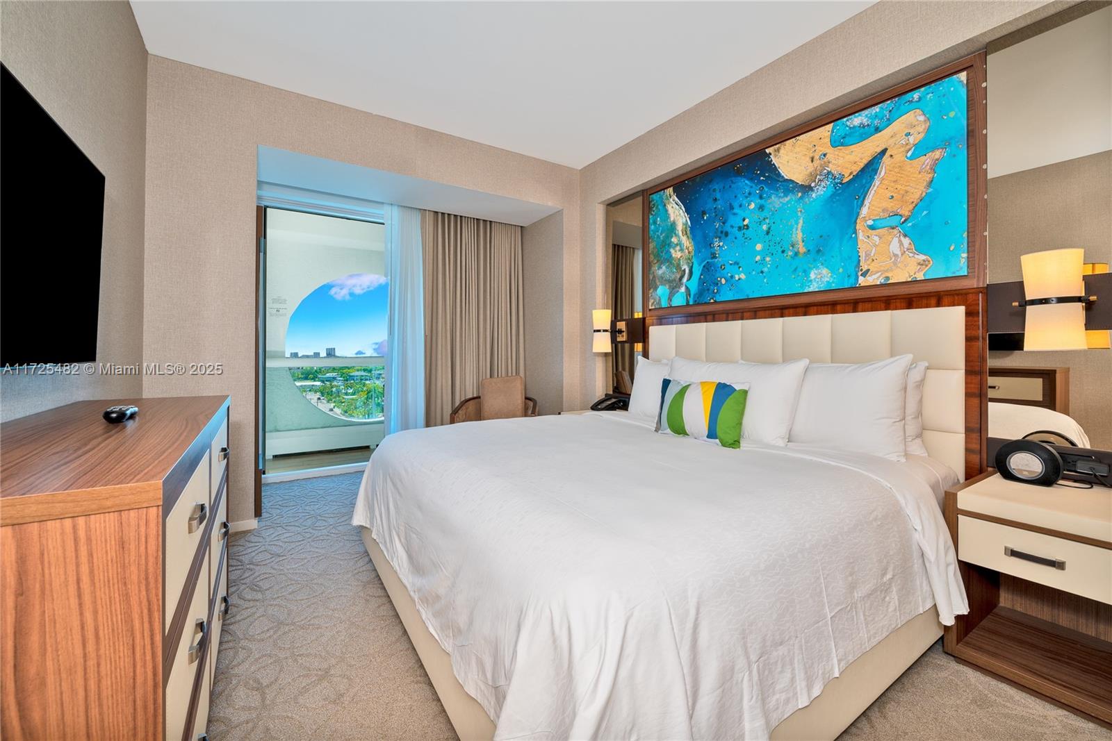 Property for Sale at 551 N Fort Lauderdale Beach Blvd H1003, Fort Lauderdale, Broward County, Florida - Bedrooms: 1 
Bathrooms: 2  - $680,000