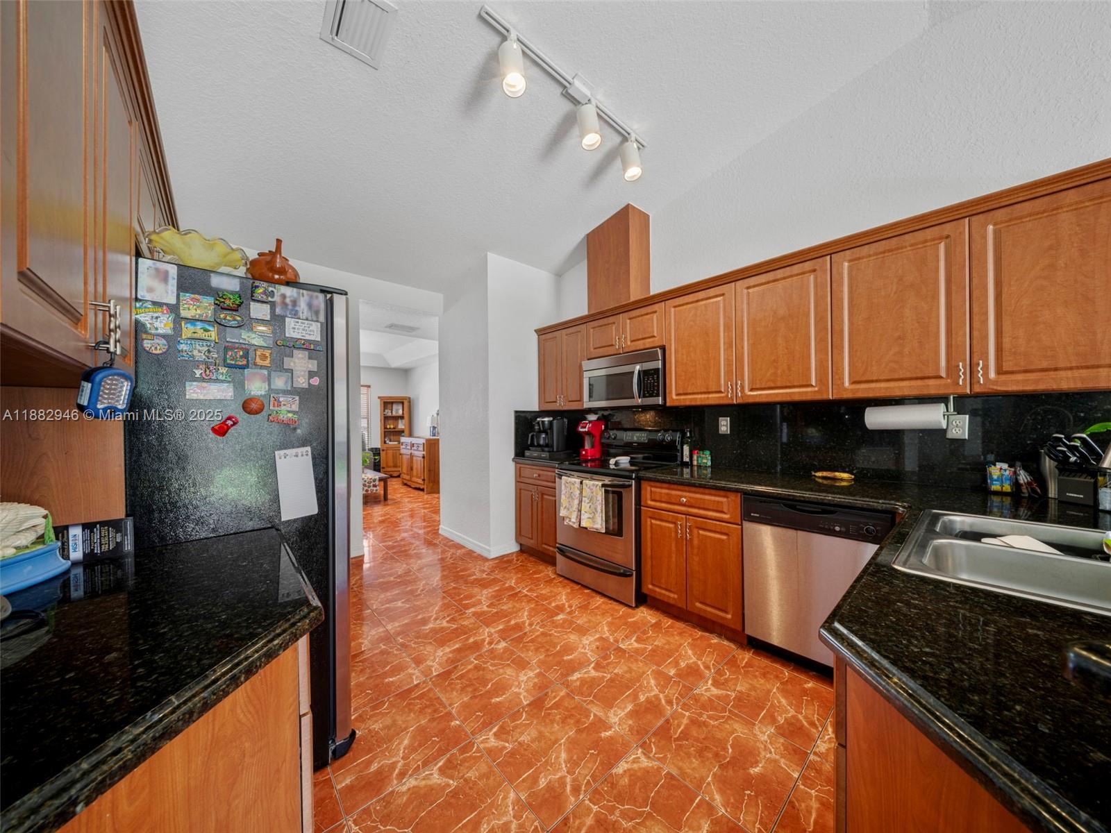 ELISE ESTATES - Residential