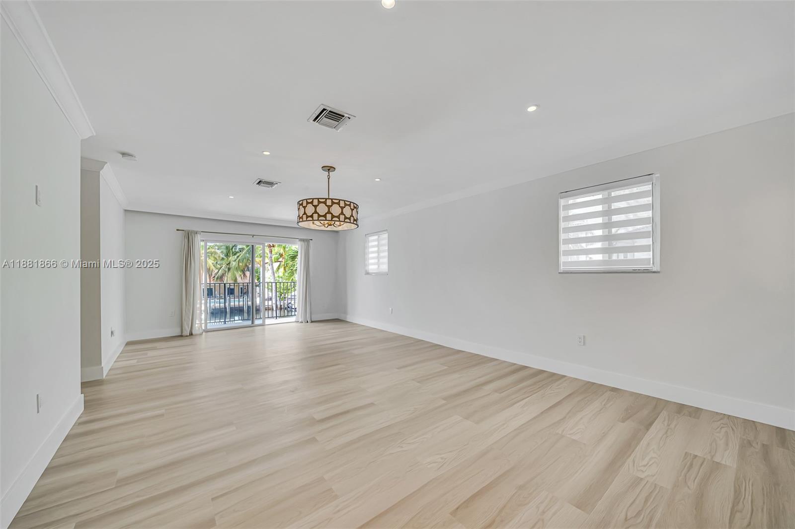 EASTERN SHORES 1ST ADDN - Residential