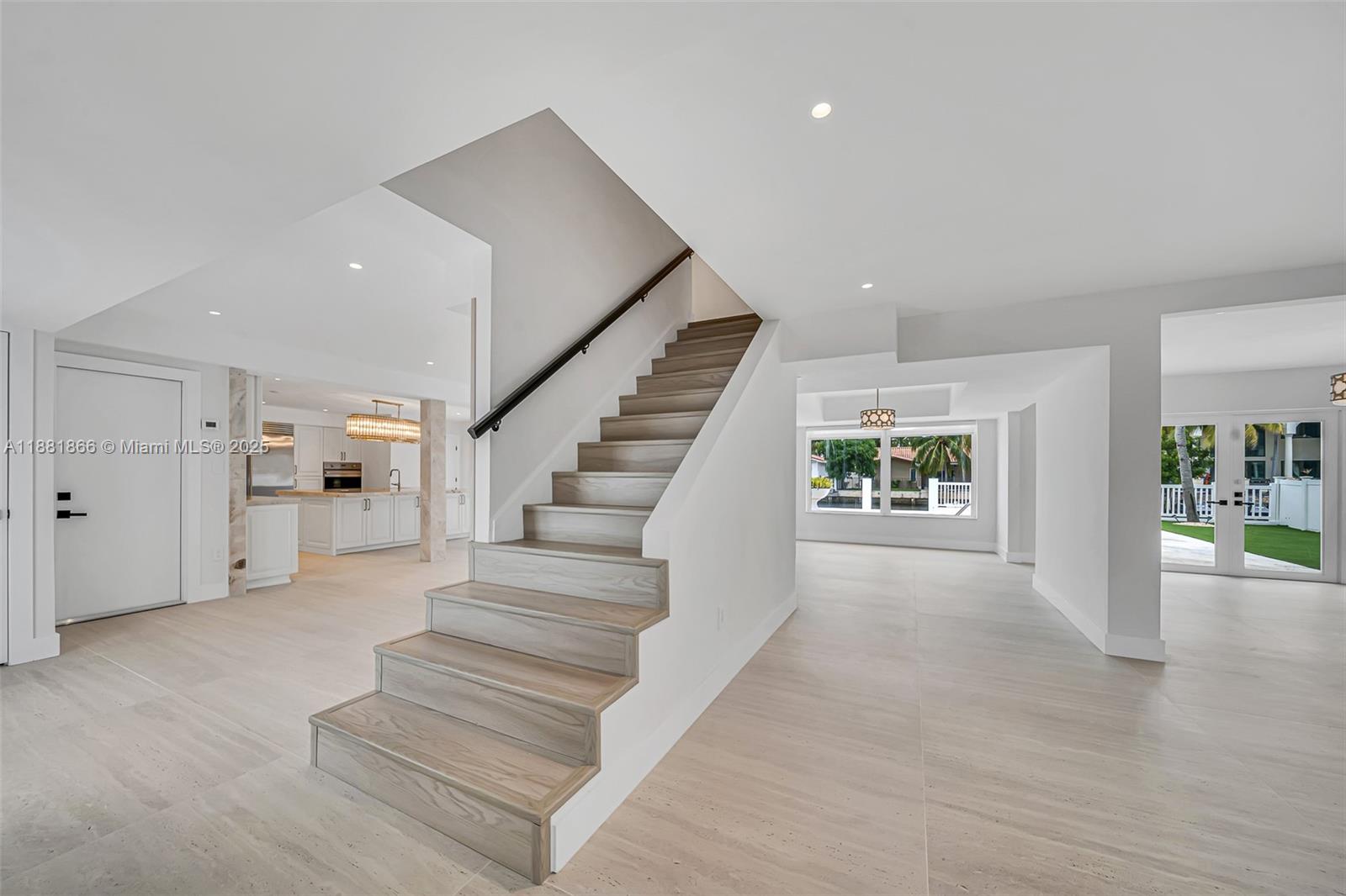 EASTERN SHORES 1ST ADDN - Residential