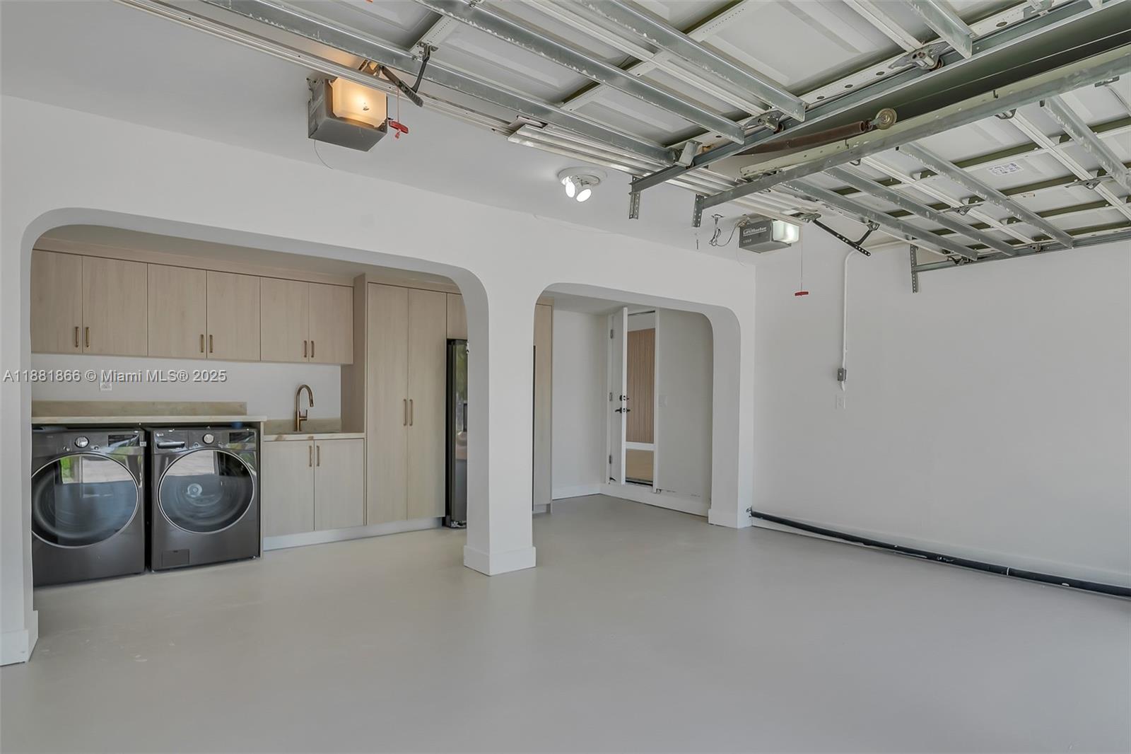 EASTERN SHORES 1ST ADDN - Residential