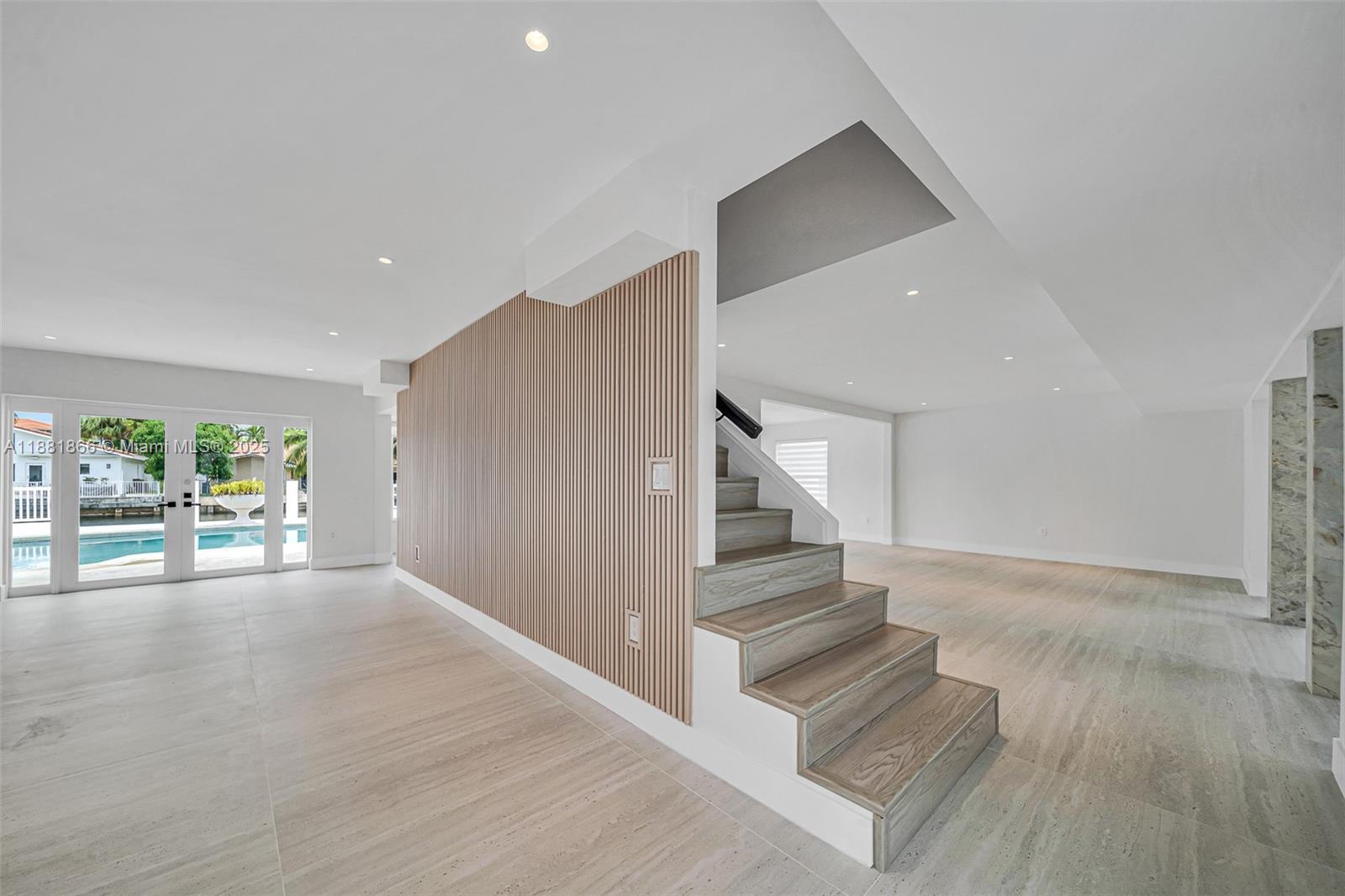 EASTERN SHORES 1ST ADDN - Residential