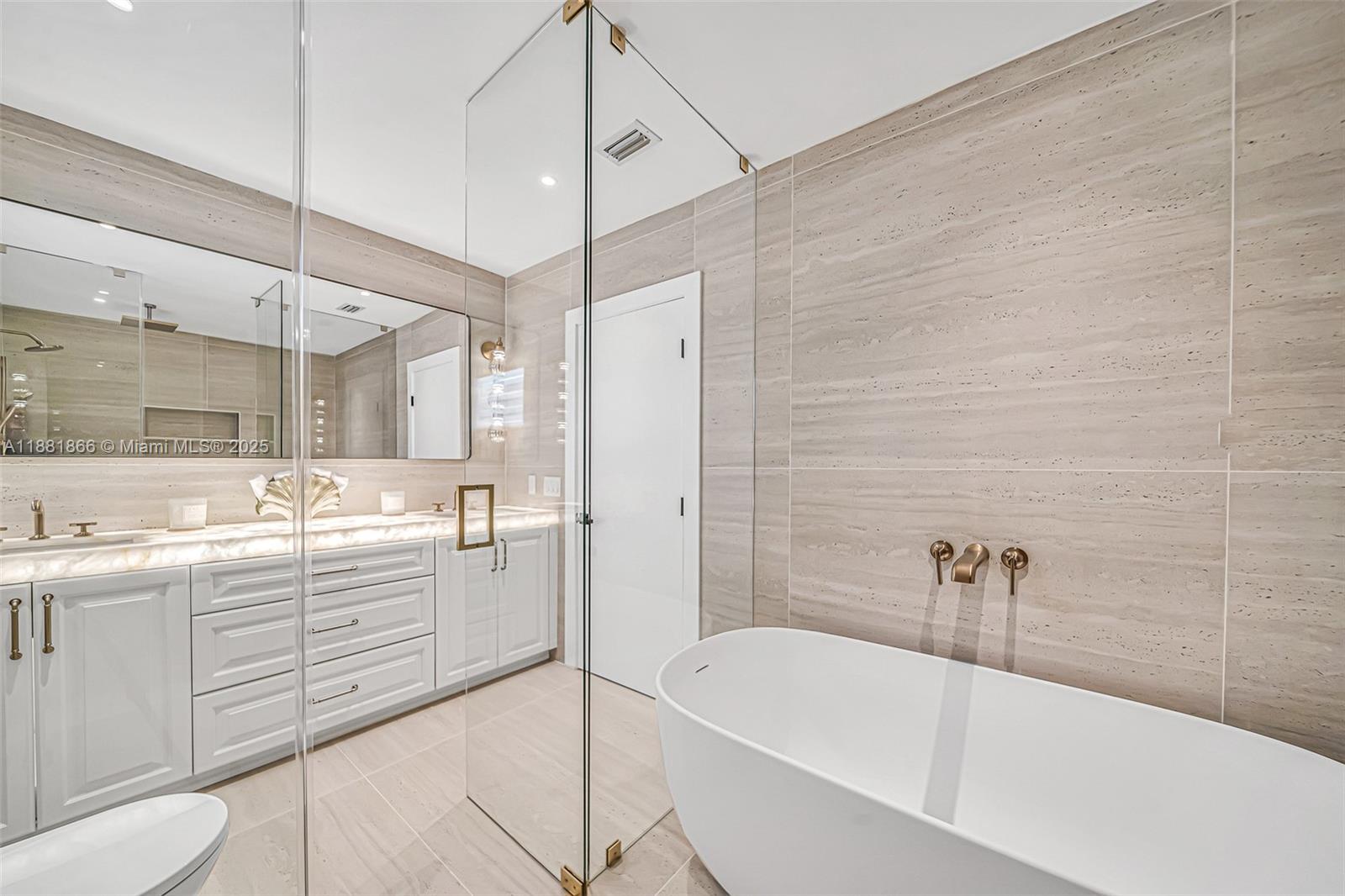 EASTERN SHORES 1ST ADDN - Residential