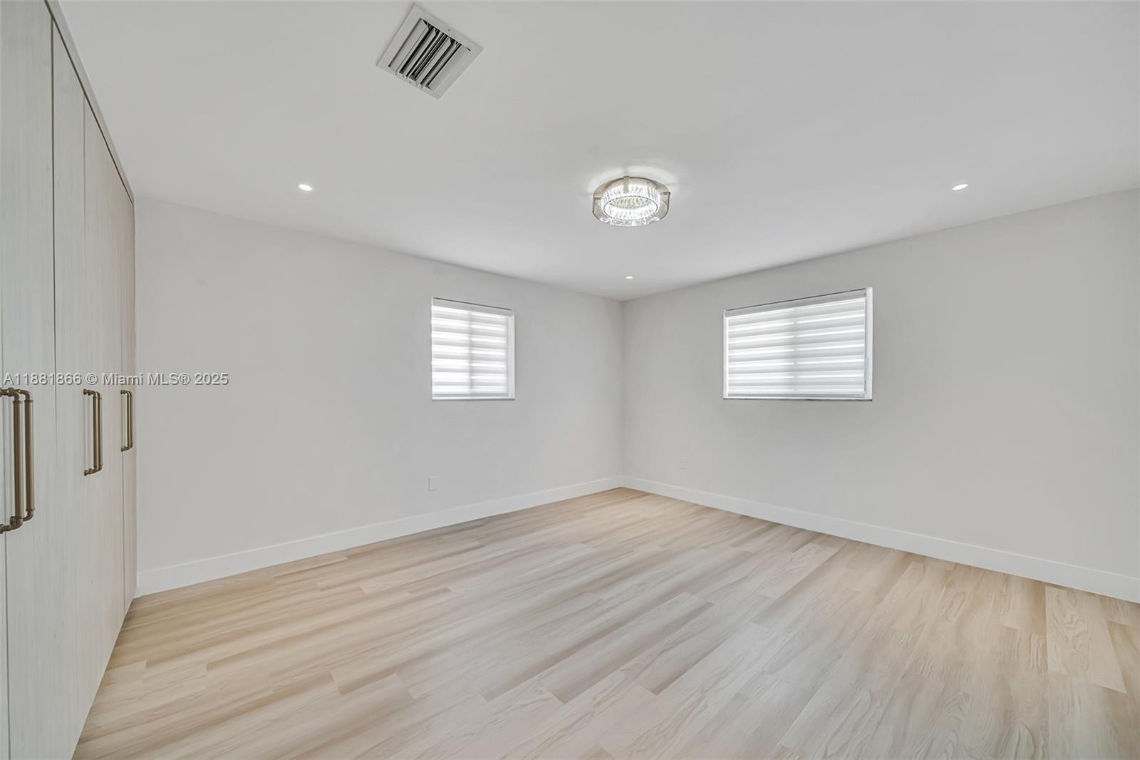 EASTERN SHORES 1ST ADDN - Residential