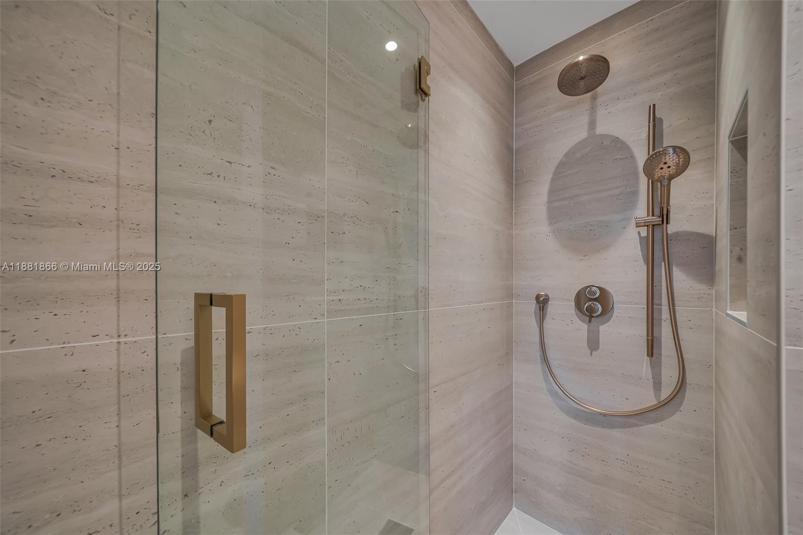 EASTERN SHORES 1ST ADDN - Residential