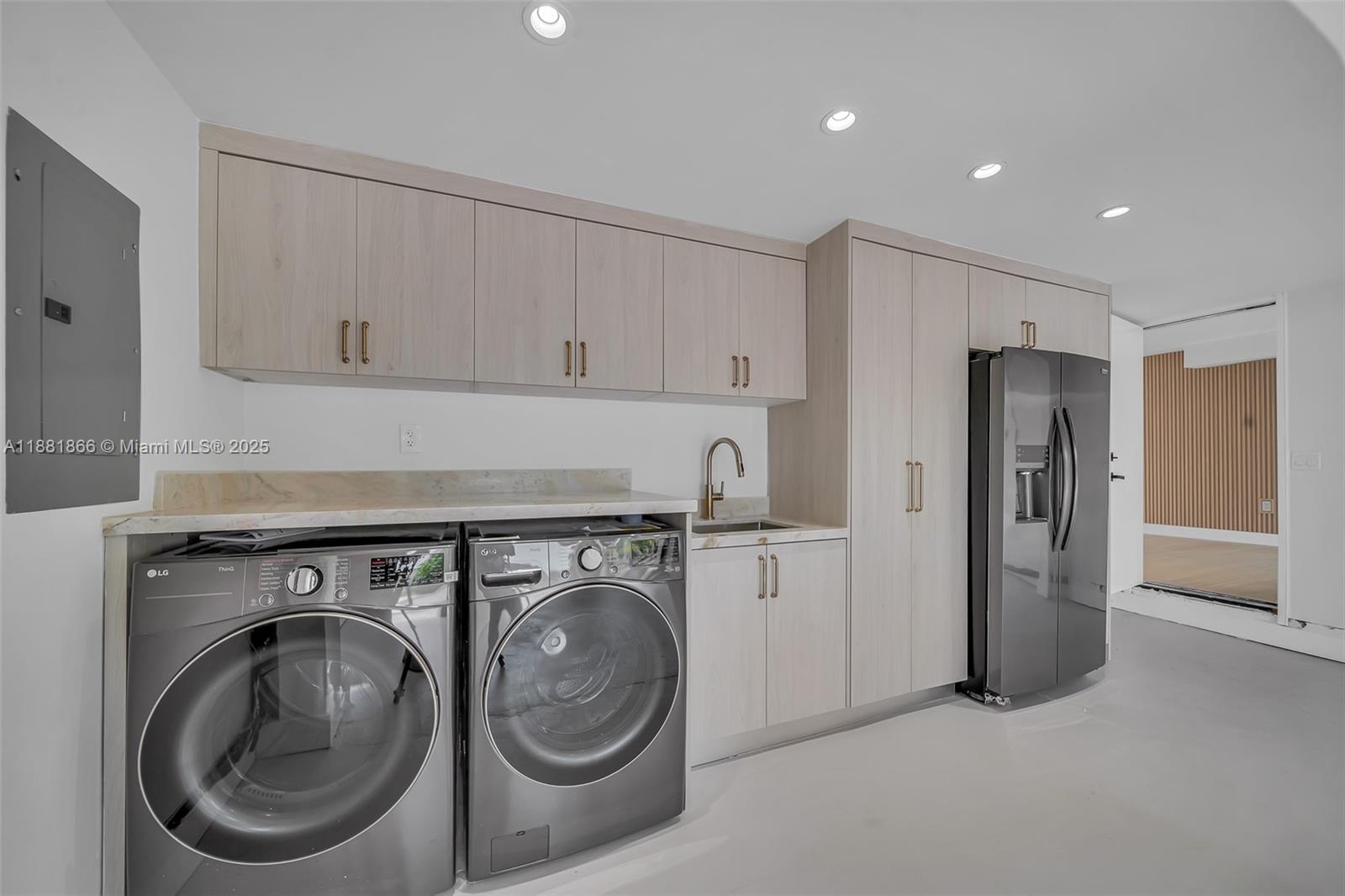 EASTERN SHORES 1ST ADDN - Residential