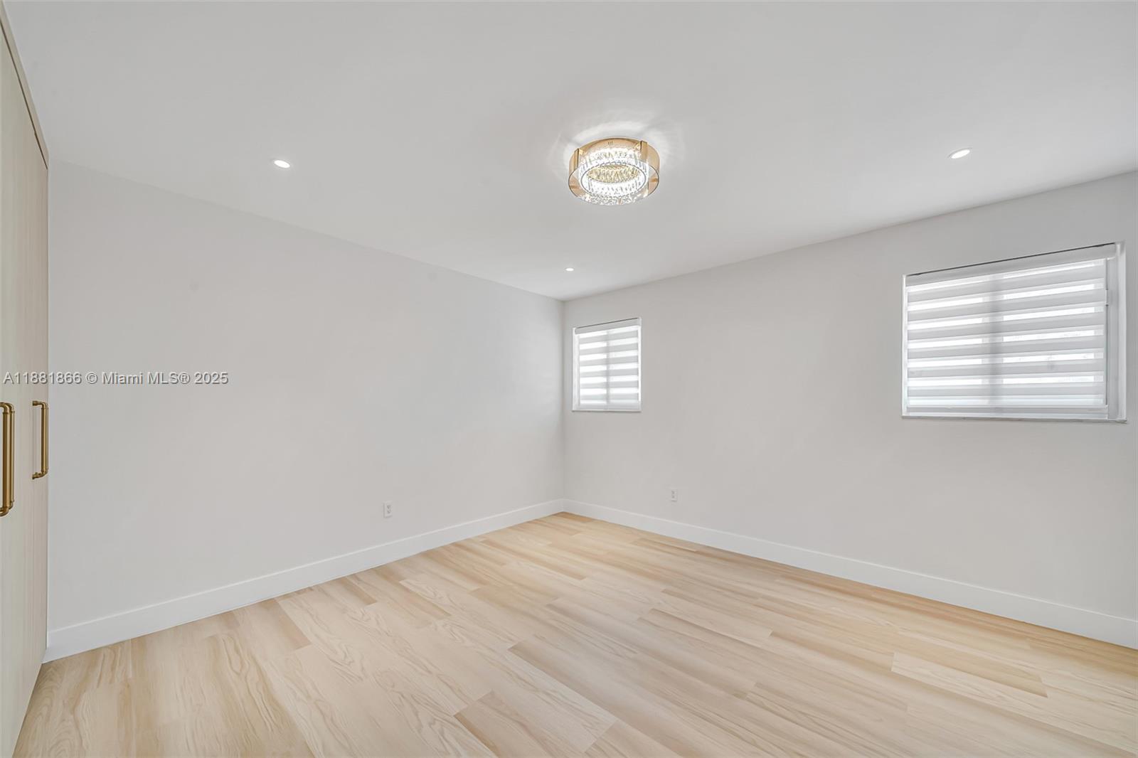 EASTERN SHORES 1ST ADDN - Residential