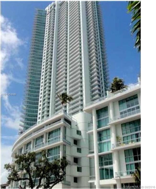 Beautiful Unit completely updated. 2/2 with Miami River view. The Building has a espectacular amenities.