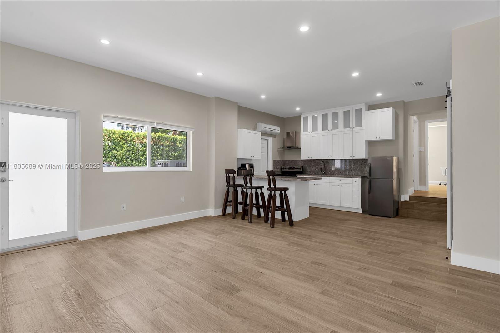 SNAPPER CREEK VILLAGE AMD - Residential Lease