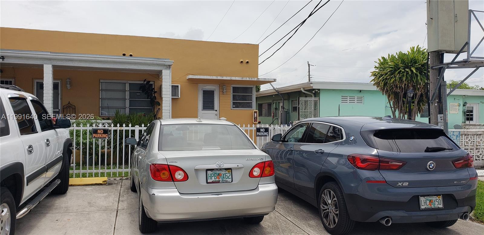 ALL FOUR INC CONDOMINIUM - Residential Lease