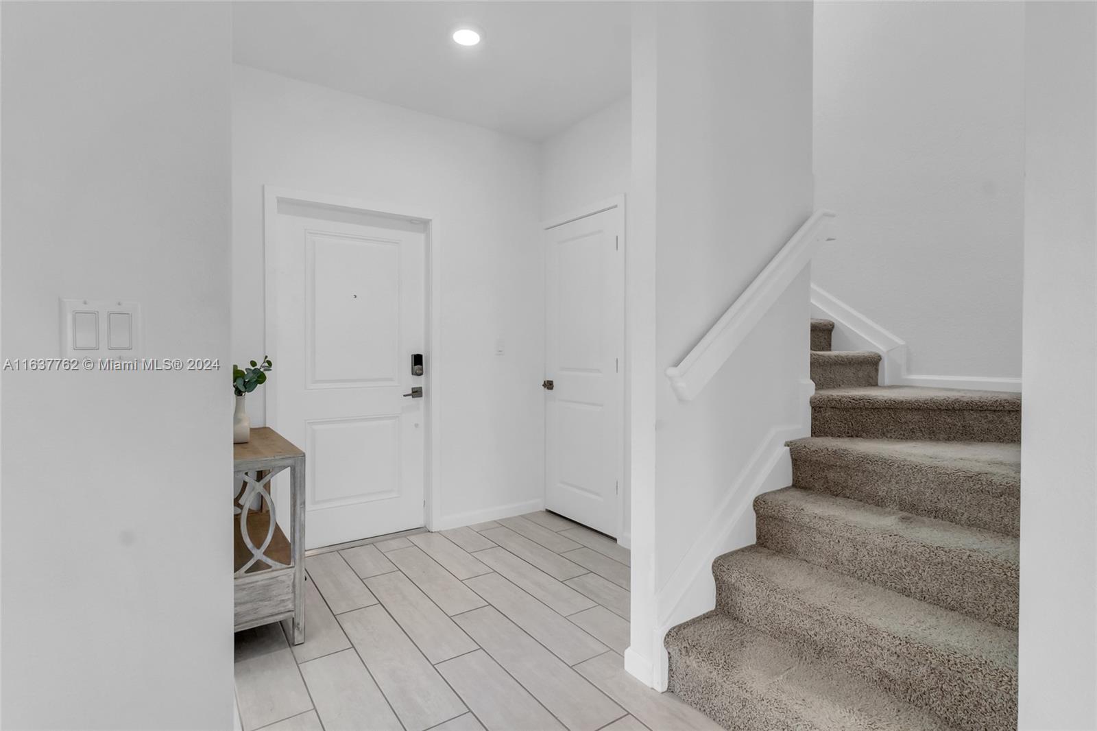 TOWNS AT SEASCAPE - Residential