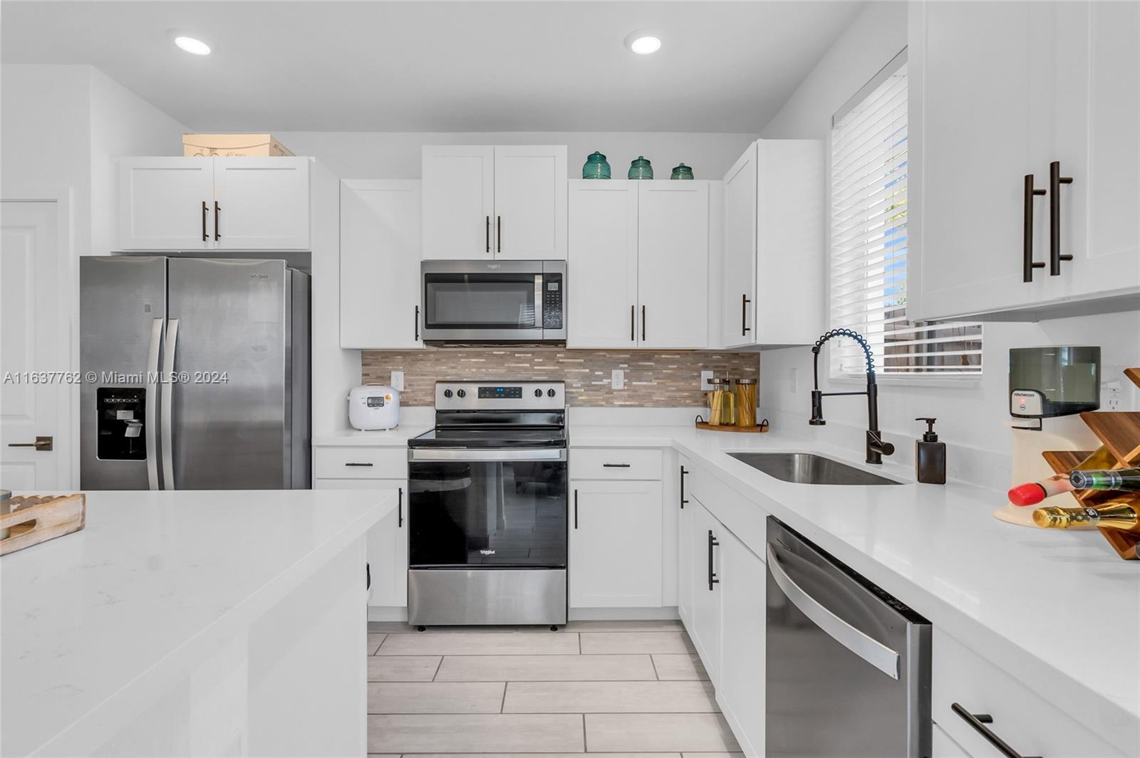 TOWNS AT SEASCAPE - Residential