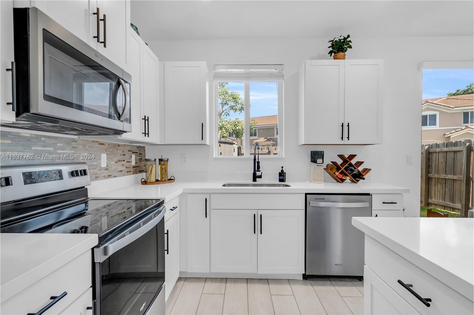 TOWNS AT SEASCAPE - Residential