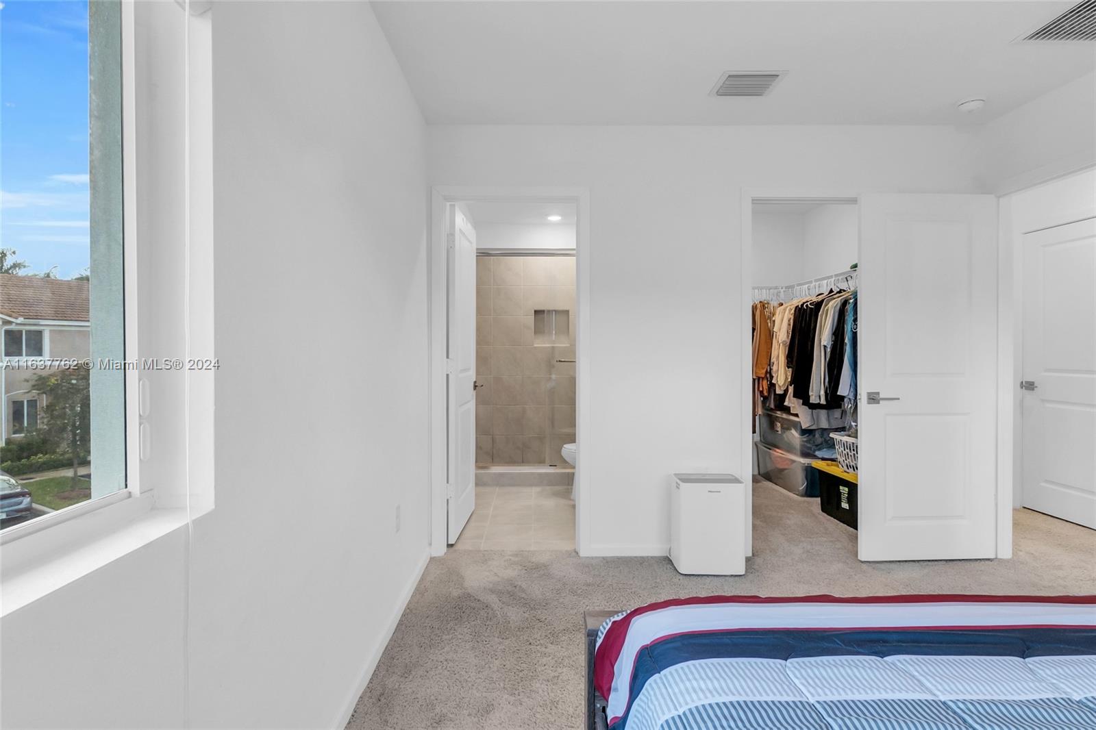 TOWNS AT SEASCAPE - Residential