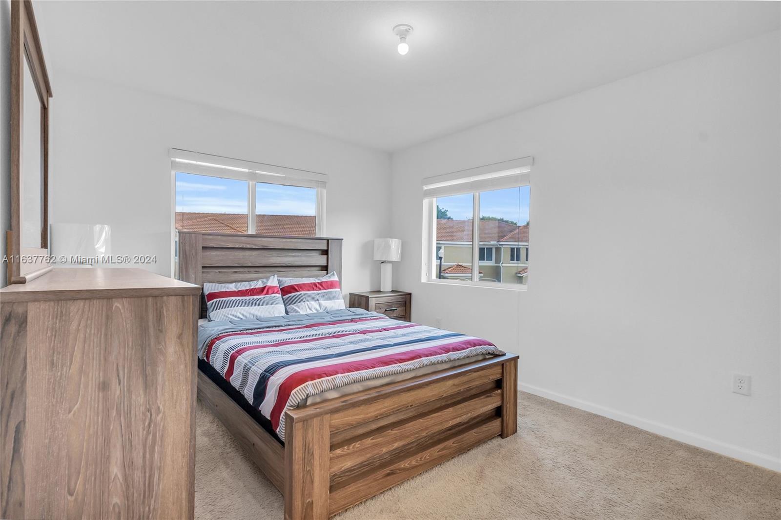 TOWNS AT SEASCAPE - Residential