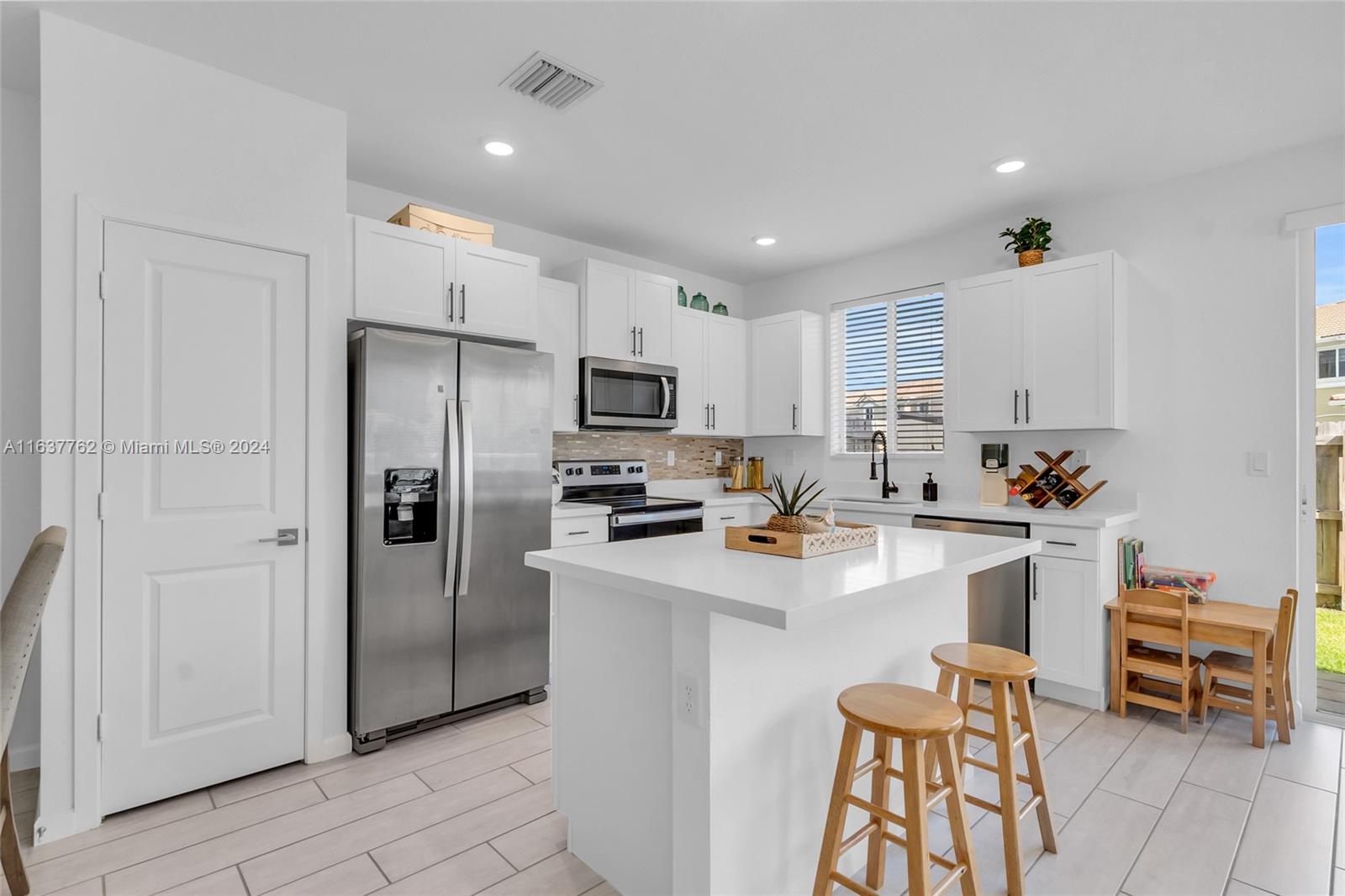 TOWNS AT SEASCAPE - Residential