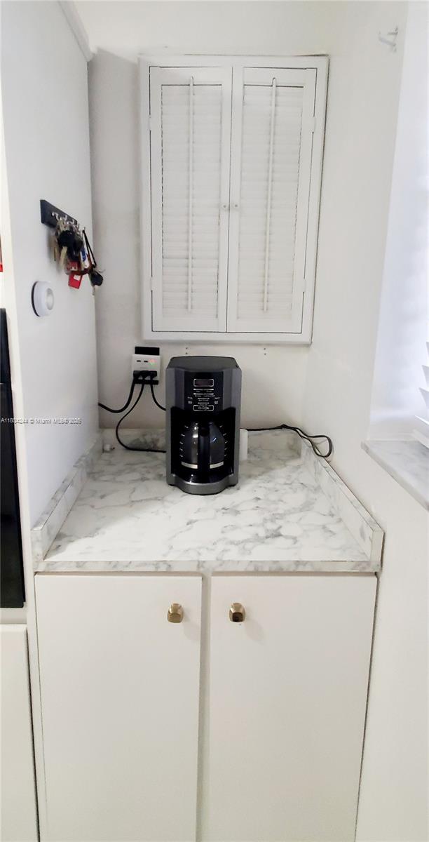 SUNRISE ISLAND CONDOMINIU - Residential