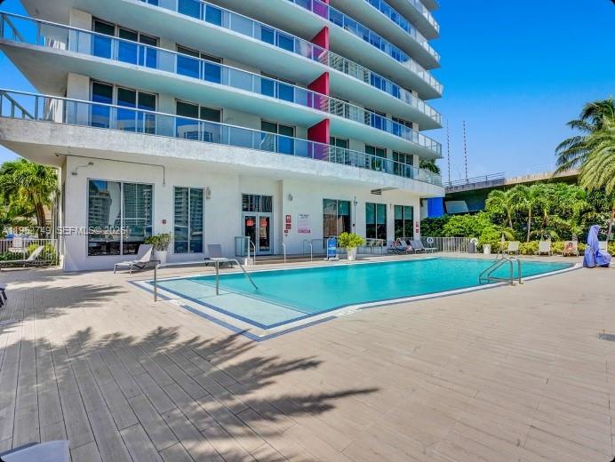 BEACHWALK CONDOMINIUM - Residential