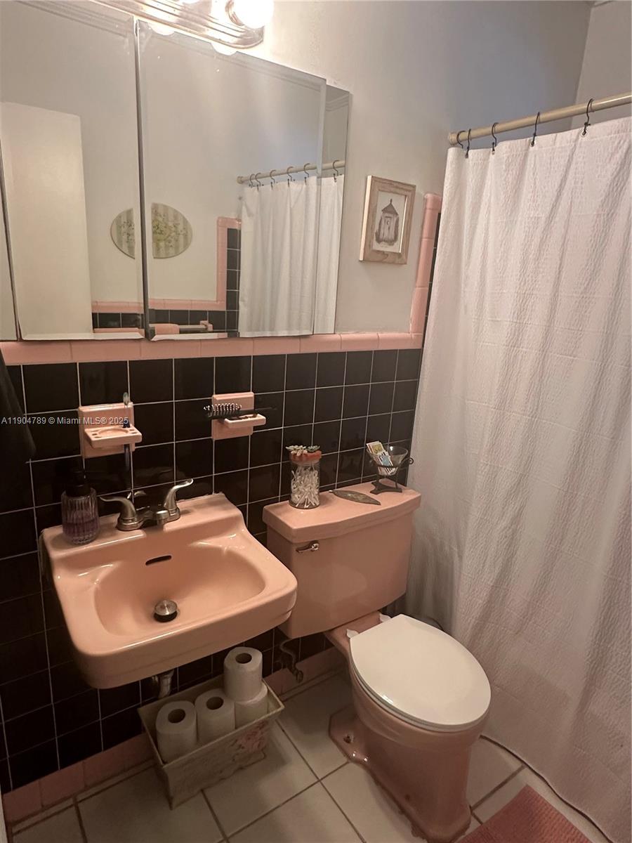 DRIFTWOOD ACRES NO 5 - Residential