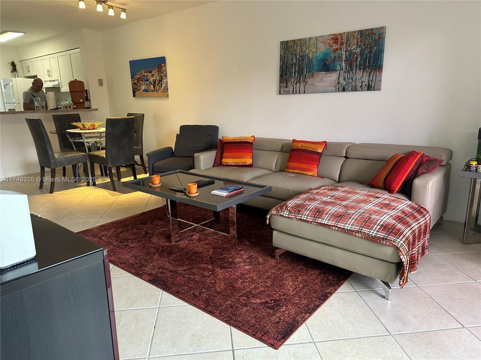 CYPRESS BEND CONDOMINIUM - Residential