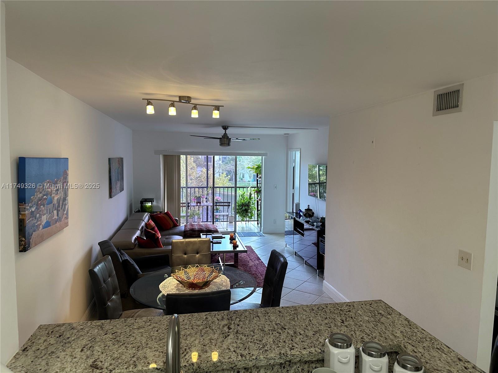 CYPRESS BEND CONDOMINIUM - Residential
