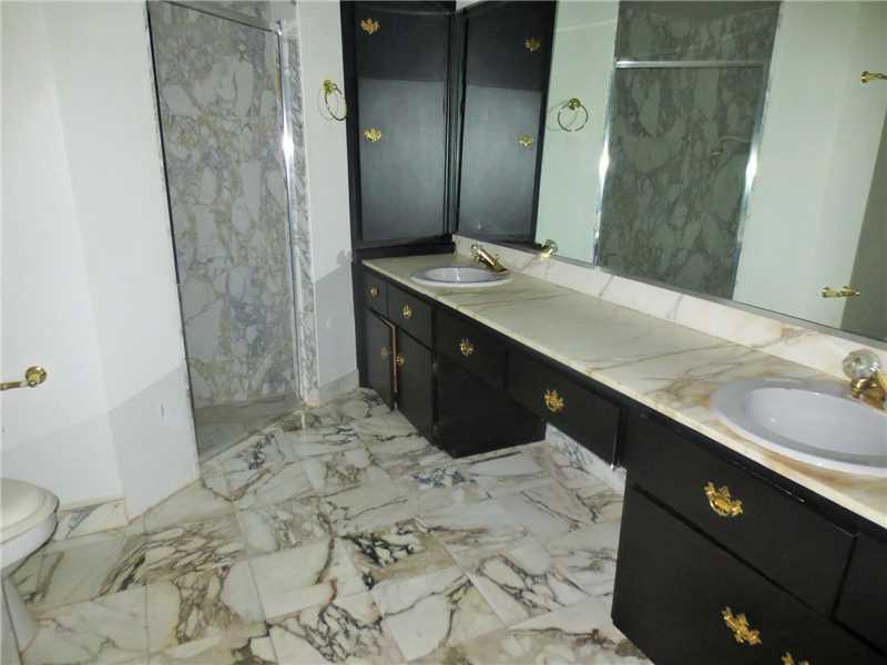 MAPLEWOOD - Residential