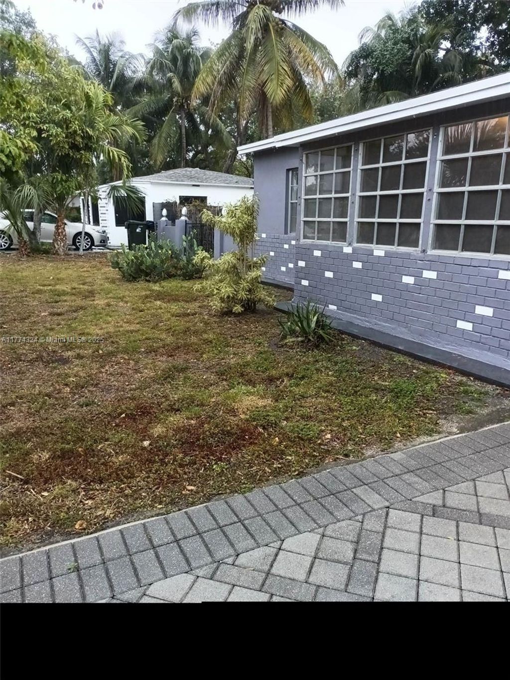 Photo of 1460 SW 29th St #0, Fort Lauderdale, FL 33315 (MLS # A11774324)