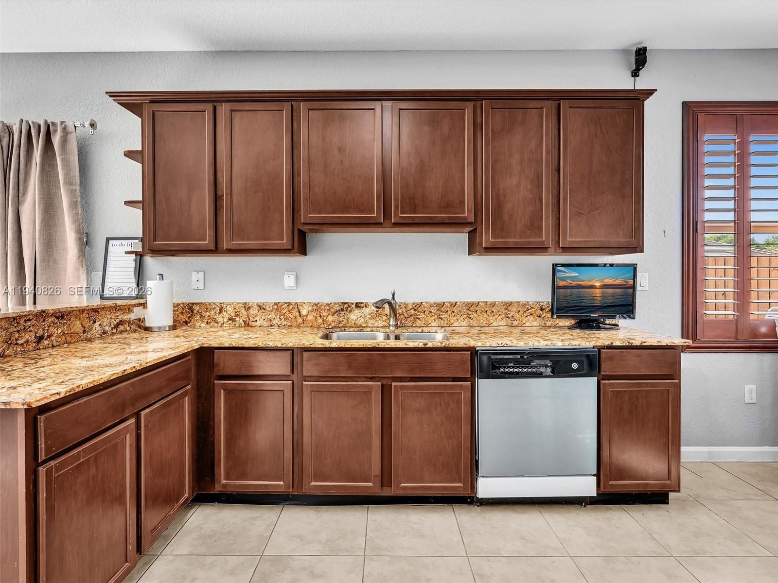 RAULS PLACE AT OASIS - Residential