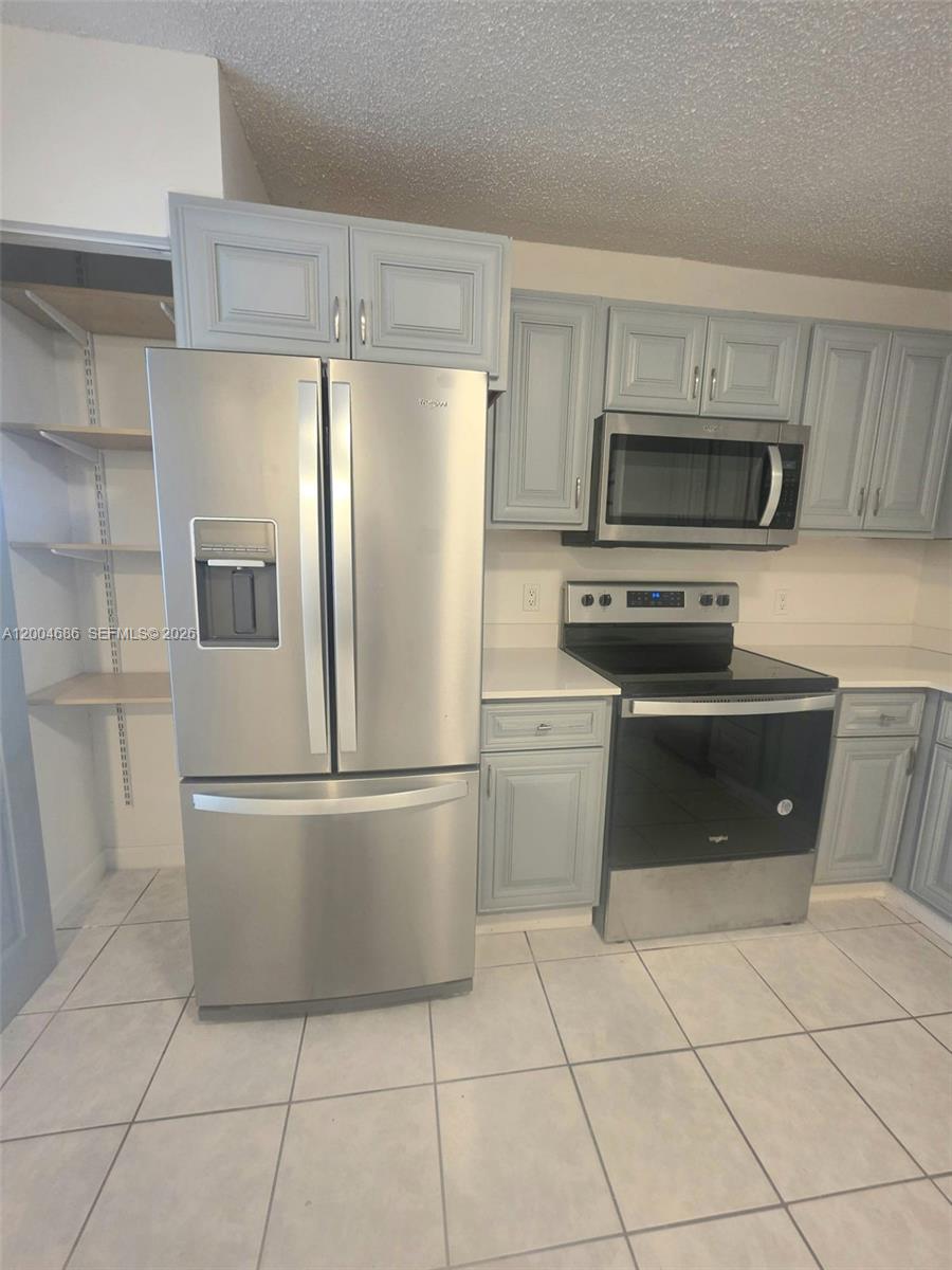 EAGLE VILLAGE OF CORAL SP - Residential Lease