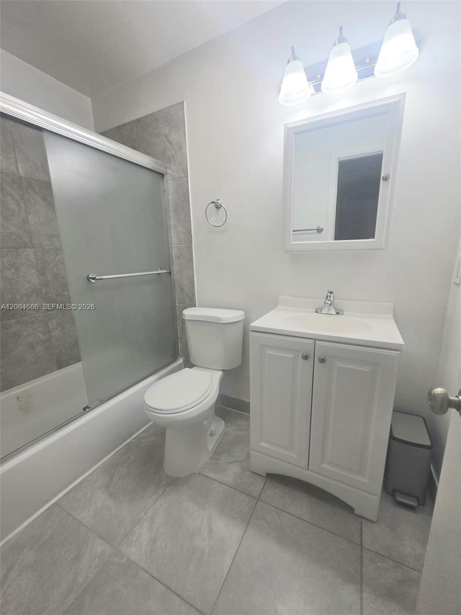 EAGLE VILLAGE OF CORAL SP - Residential Lease