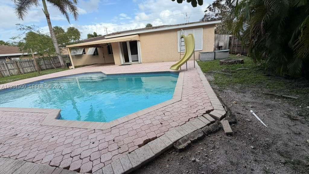 RIVERLAND TERRACE - Residential