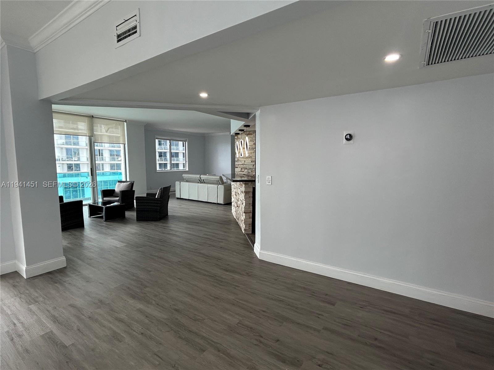 4001 S Ocean Dr PH11