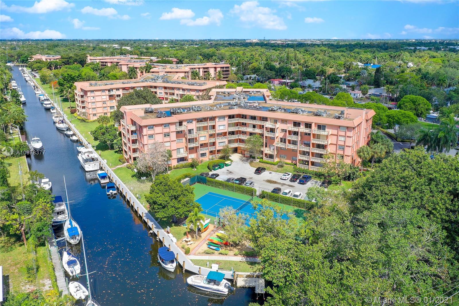 RIVER REACH 1 CONDO - Residential