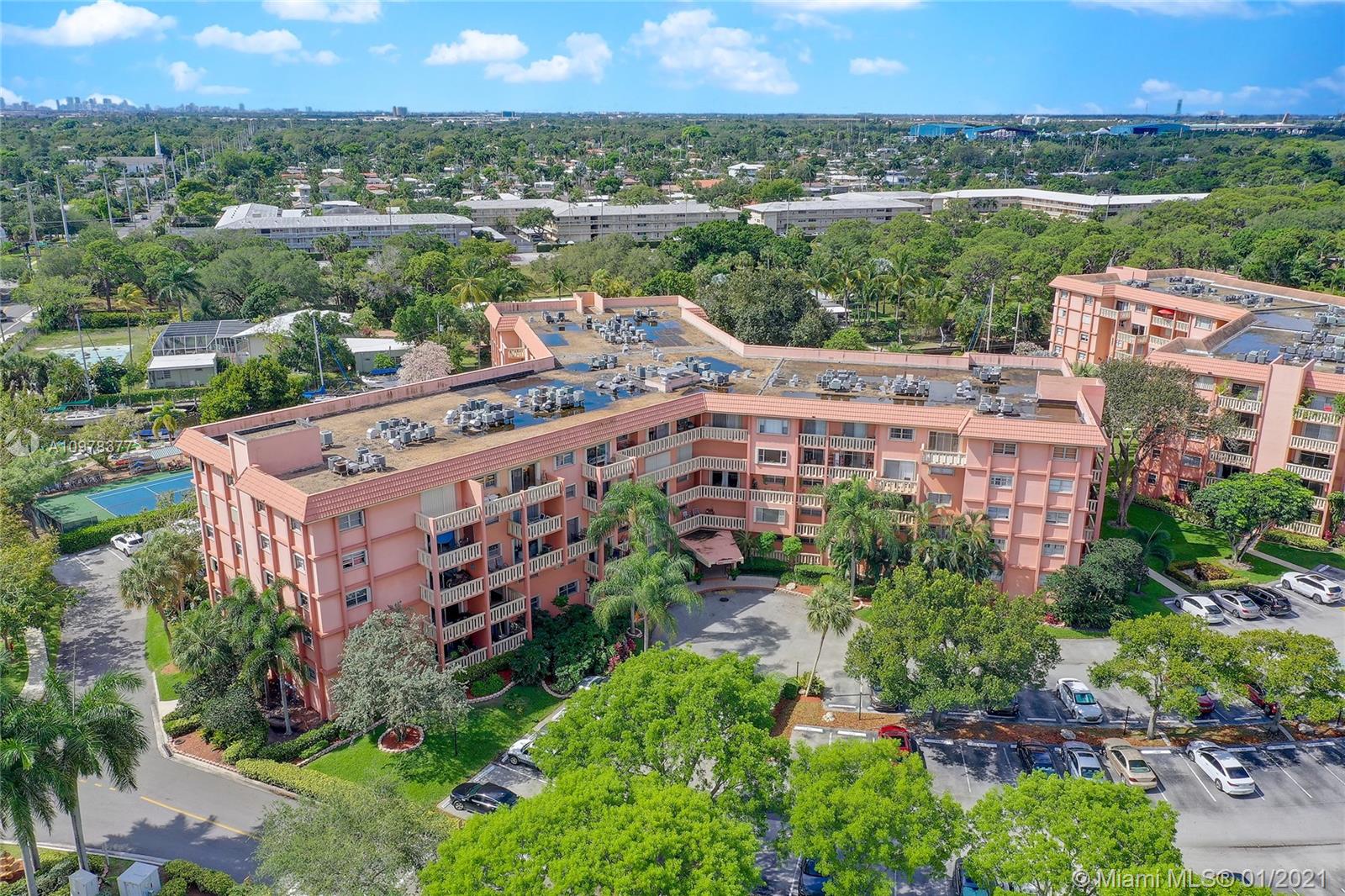 RIVER REACH 1 CONDO - Residential