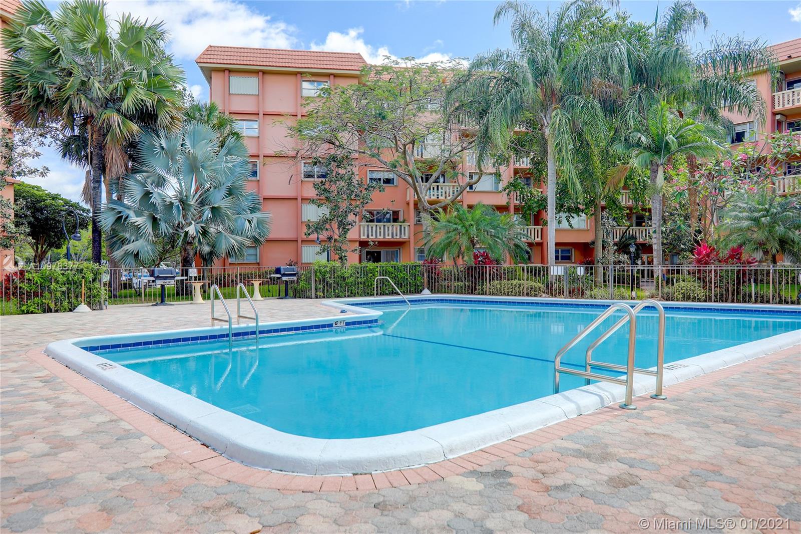 RIVER REACH 1 CONDO - Residential