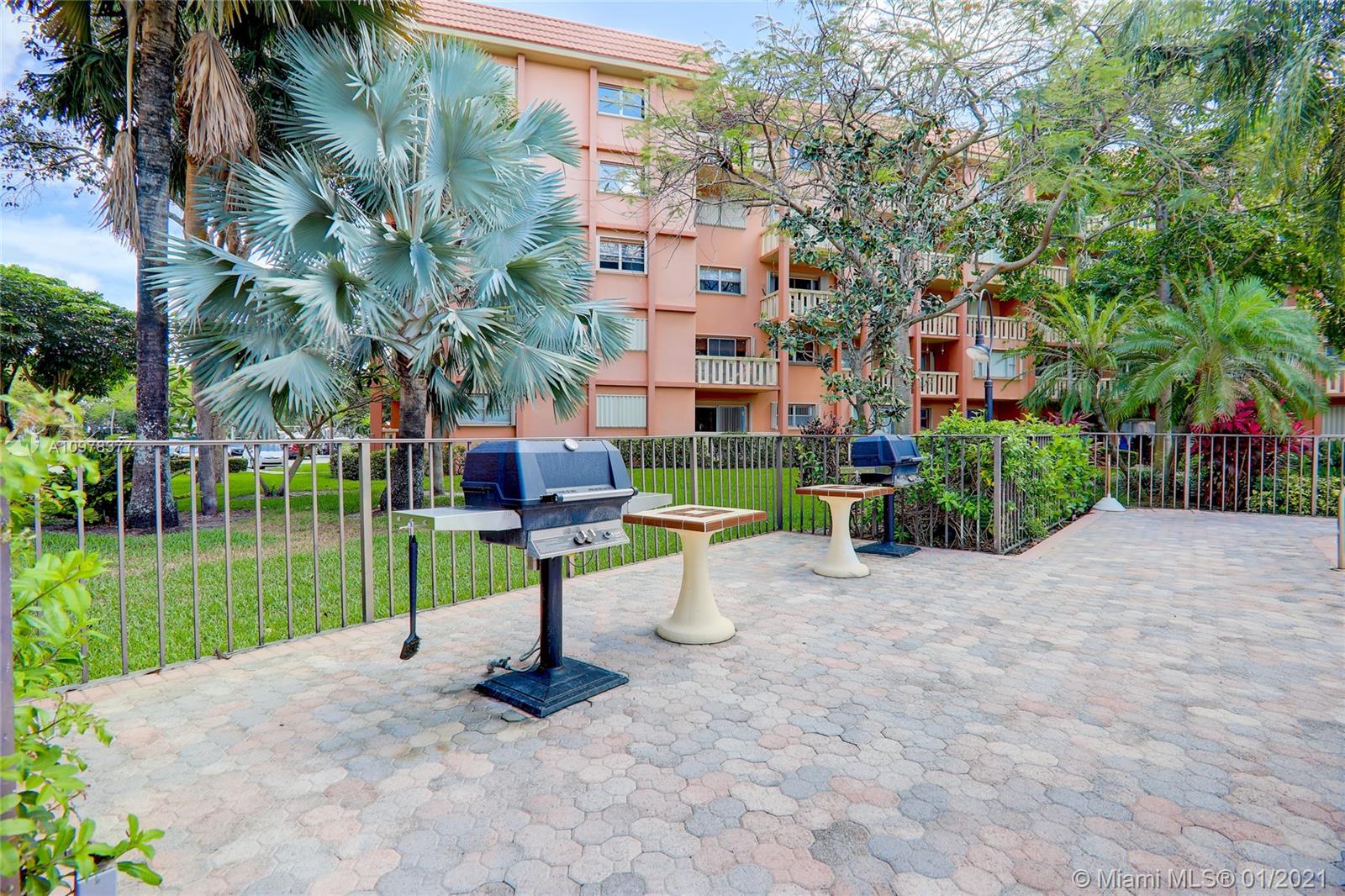 RIVER REACH 1 CONDO - Residential