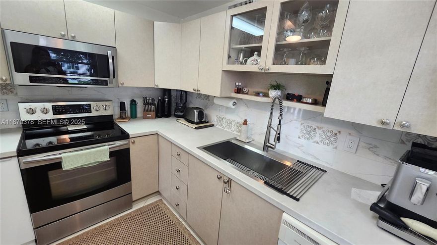 Welcome to this stunning Fully Furnished Turn Key 2 bedroom, 2 bathroom corner unit condo Beautifully renovated to perfection The corner unit with is bathed in natural light, creating a warm and inviting atmosphere perfect for relaxing and entertaining. Enjoy the serene greenery and vibrant scenery from the comfort the spacious Florida room! ENJOY CENTURY VILLAGE ACTIVE 55+ RESORT STYLE LIVING. OFFERS MANY ACTIVITIES & ACTIVITIES INCLUDING A LOCAL BUS SERVICE, CLUBHOUSE, TENNIS, BILLIARD ROOM, ART CLASSES, GYM, & MUCH MORE. LOCATED MINUTES TO THE BEACH , RESTAURANTS & SHOPPING. WELCOME TO SOUTH FLORIDA LIVING! MUST SEE!ENJOY CENTURY VILLAGE ACTIVE 55+ RESORT STYLE LIVING. OFFERS MANY ACTIVITIES INCLUDING A LOCAL BUS SERVICE, CLUBHOUSE, TENNIS, BILLIARD ROOM, ART CLASSES, GYM, & MUCH MORE.