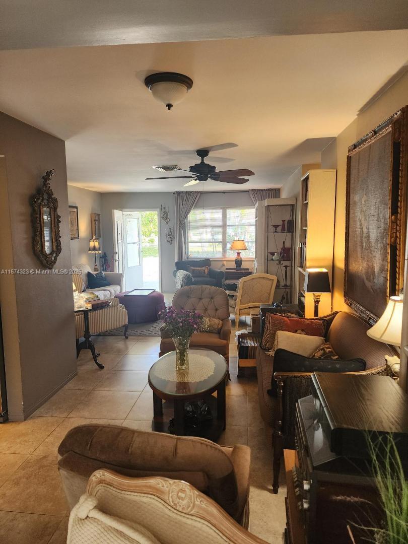 MAINLANDS OF TAMARAC LAKE - Residential