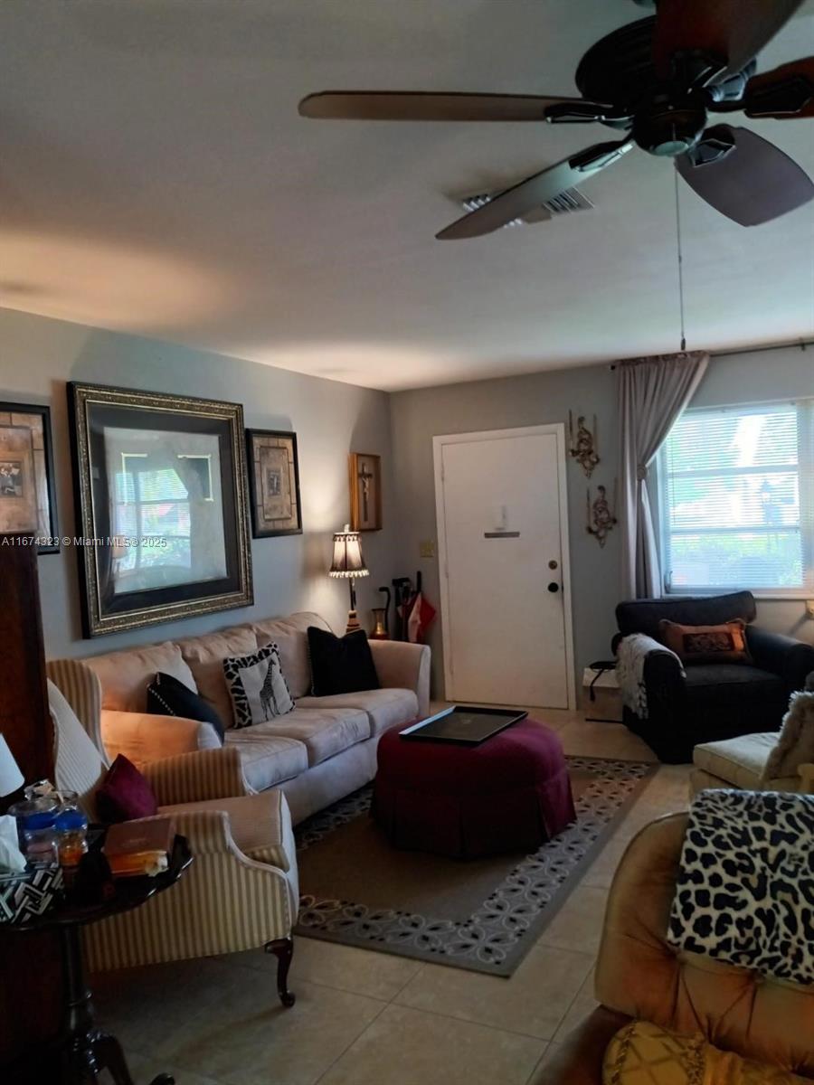 MAINLANDS OF TAMARAC LAKE - Residential