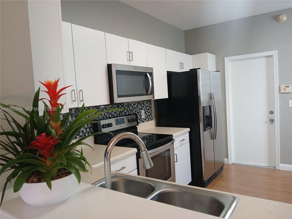 Photo of 3618 San Simeon Cir #3618, Weston, FL 33331 (MLS # A11952578)