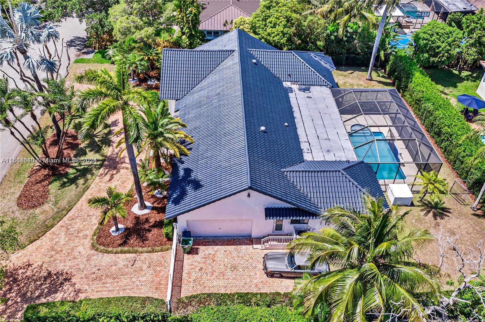 CUTLER BAY ESTATES - Residential Lease