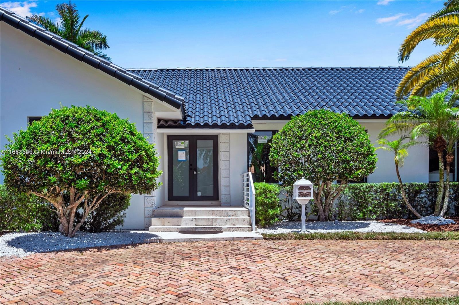 CUTLER BAY ESTATES - Residential Lease